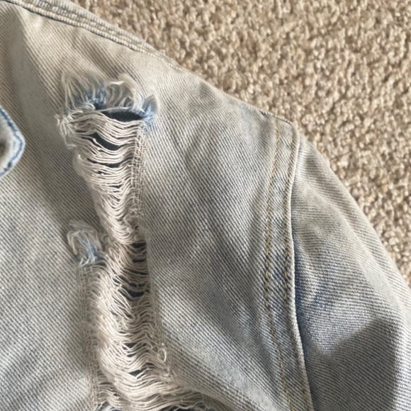 Shein Women’s Two Color Half and Half Distressed Long Sleeve Denim Jacket Size S - Picture 5 of 14